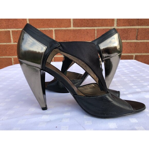 POUR LA VICTOIRE WOMEN BLACK /METALLIC LEATHER OPEN TOES HEEL SHOES US SIZE 6.5 - Picture 5 of 12